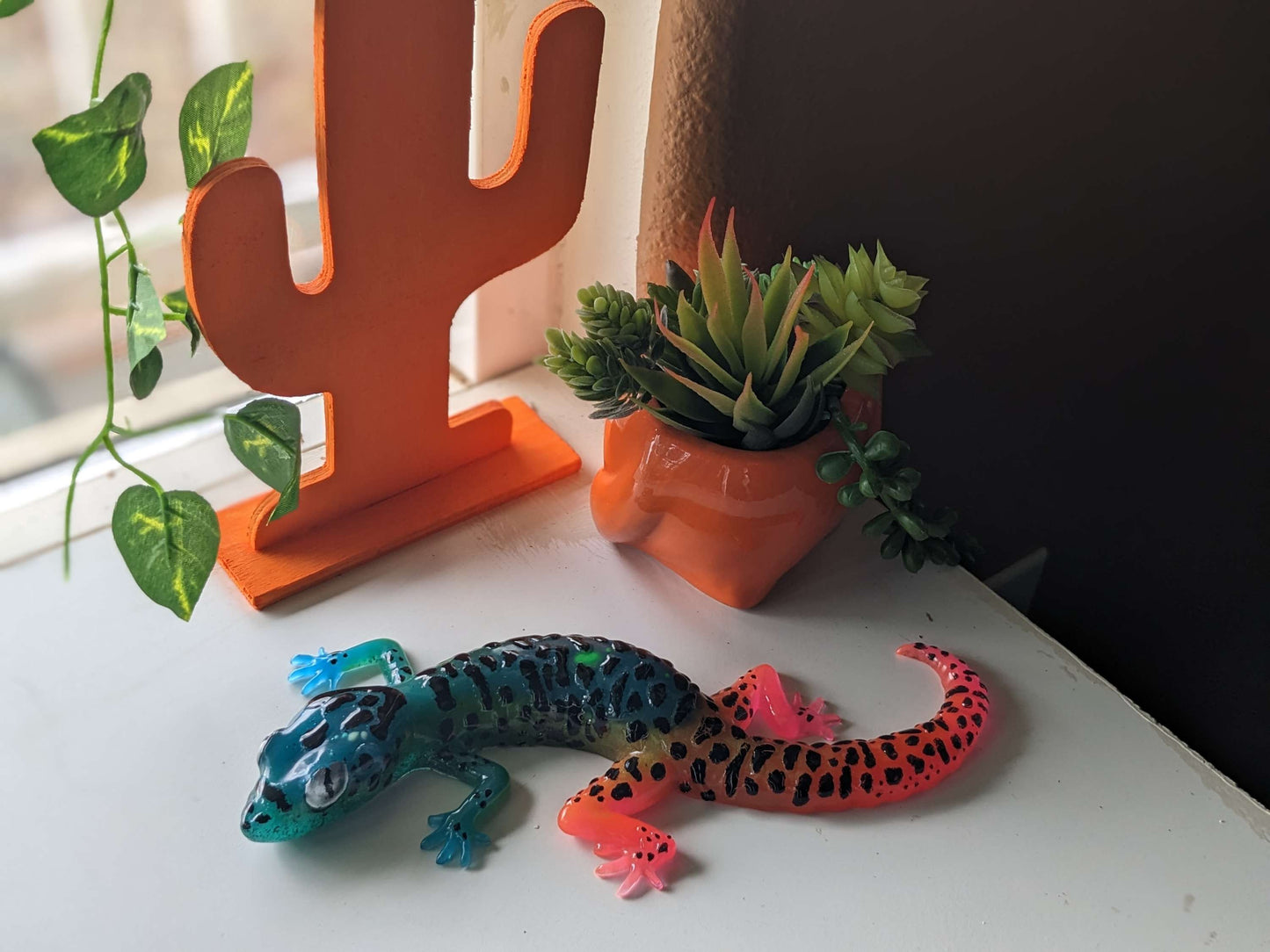 Neon Gecko Multicolor - Keychain