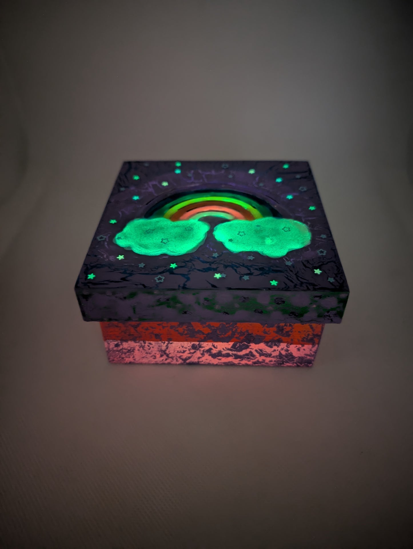 Purple rainbow box