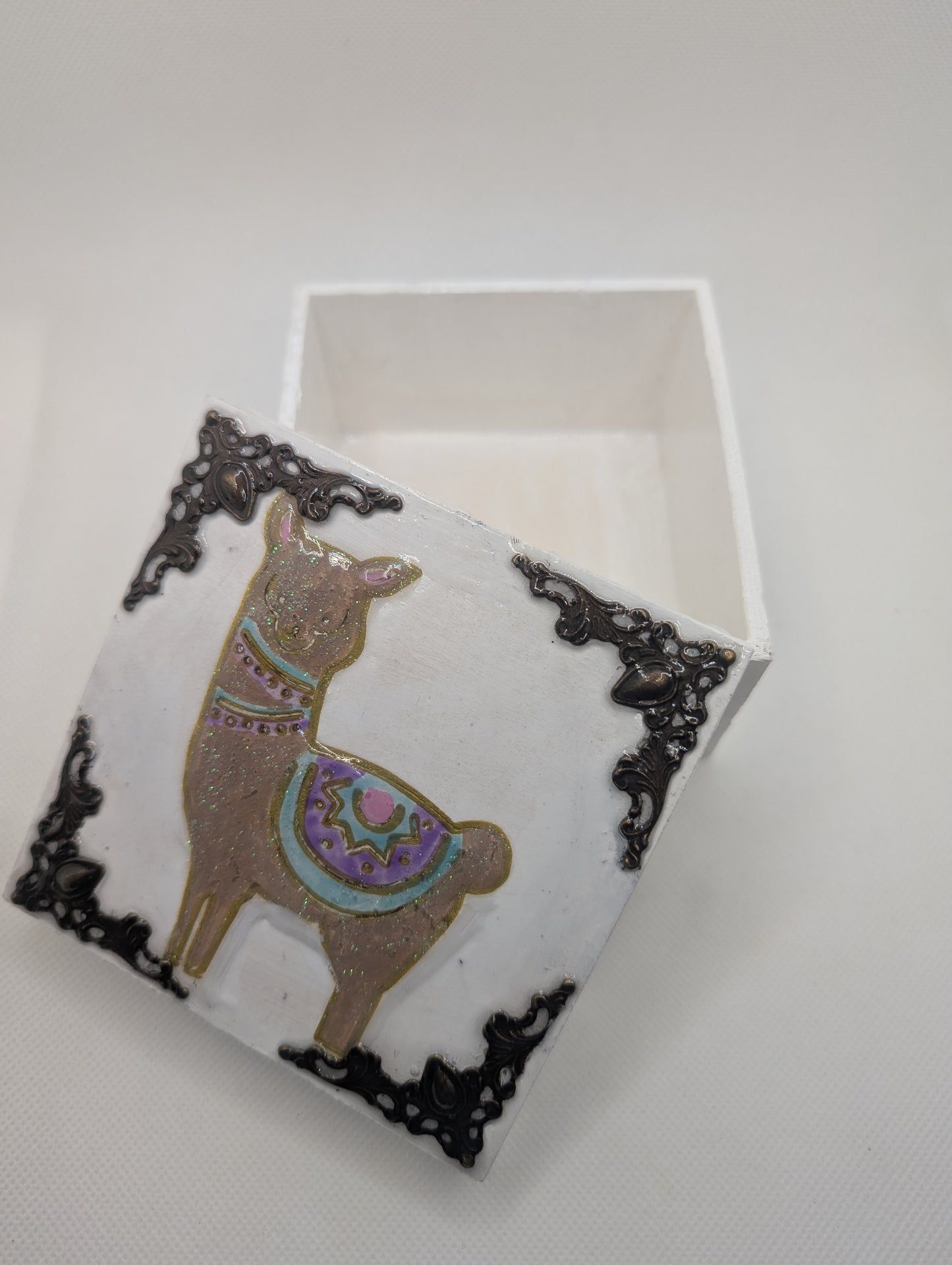 White Llama Box