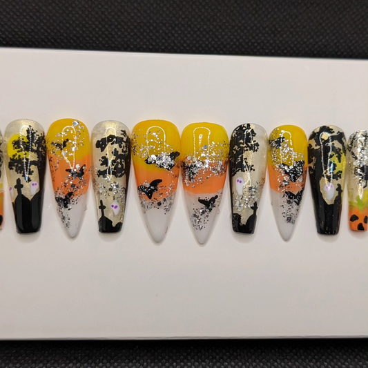 Graveyard Nails Glue on - Keychain