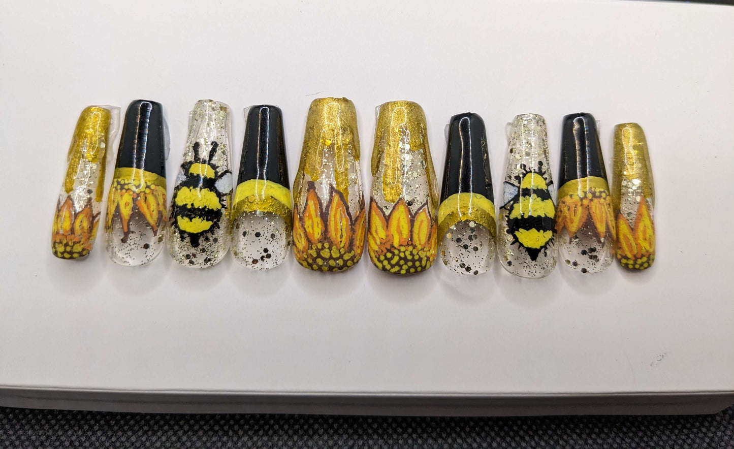 Coffin Honey Bee Nails Glue on - Keychain