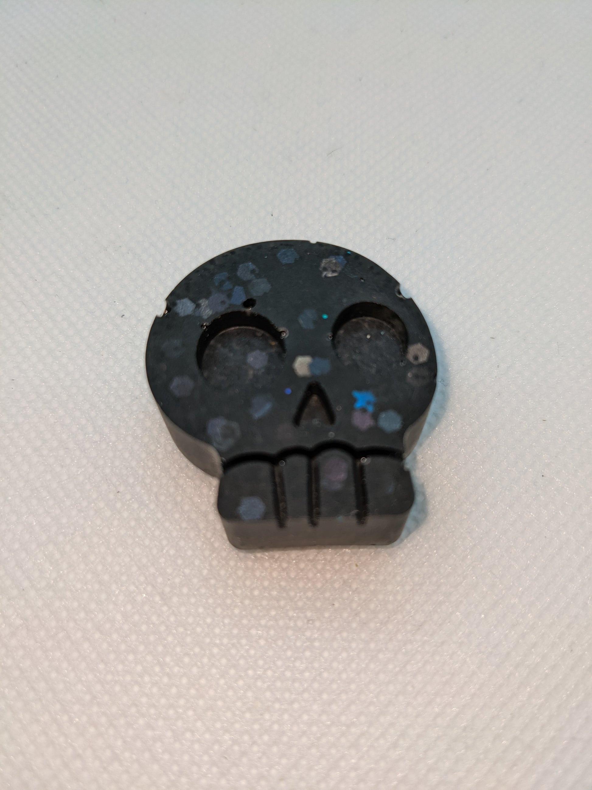 Black Skull Magnets - Keychain