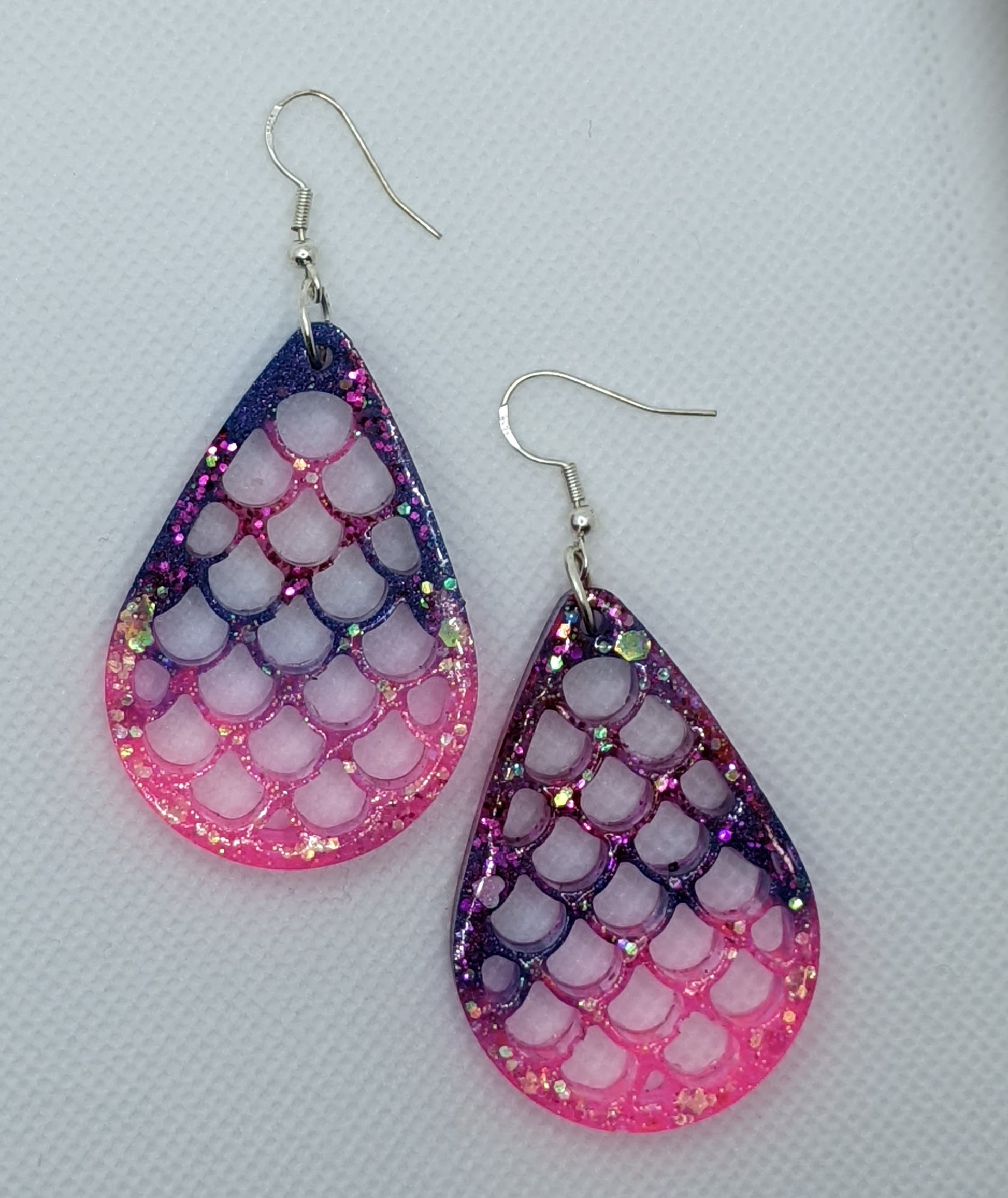 Pink & Purple Fishnet Teardrop Earrings - Earrings