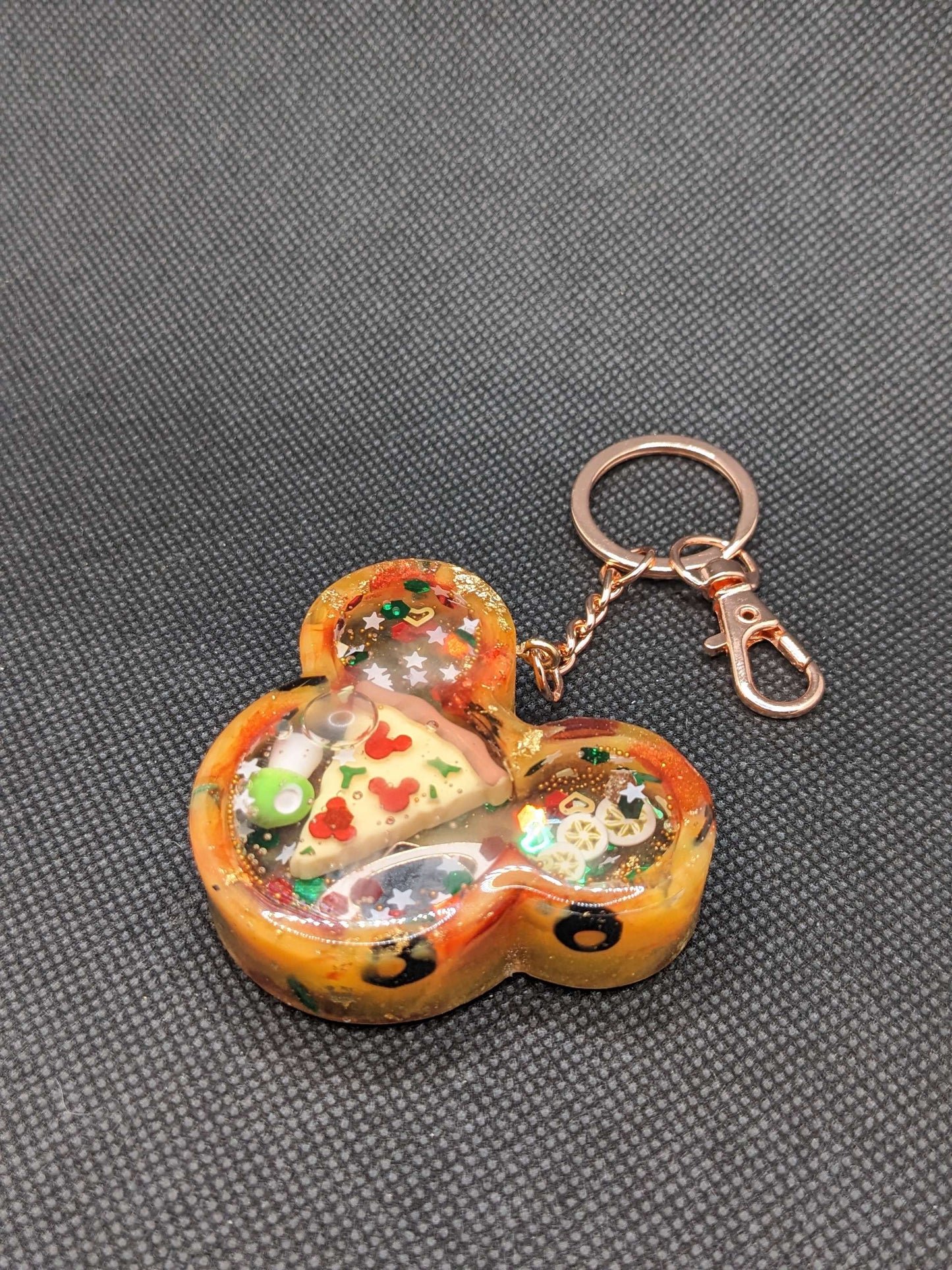 Pizza planet love shaker Keychain - Keychain