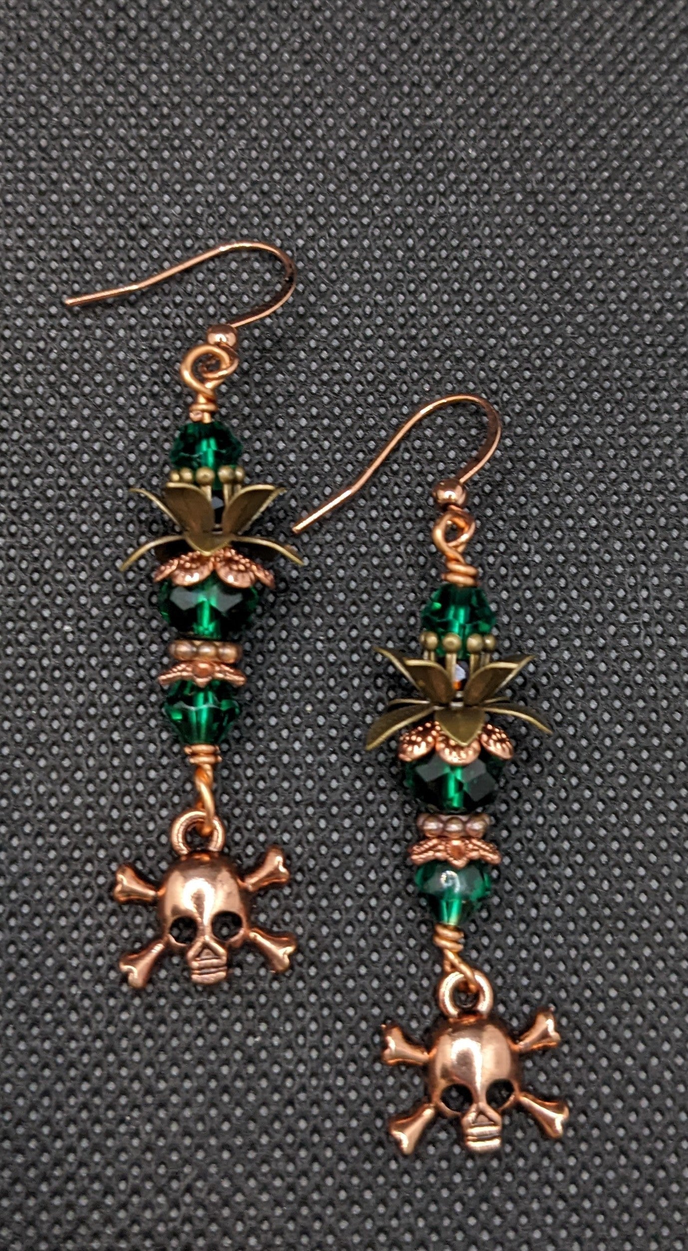 Emerald Skull & Crossbone Earrings - Earrings