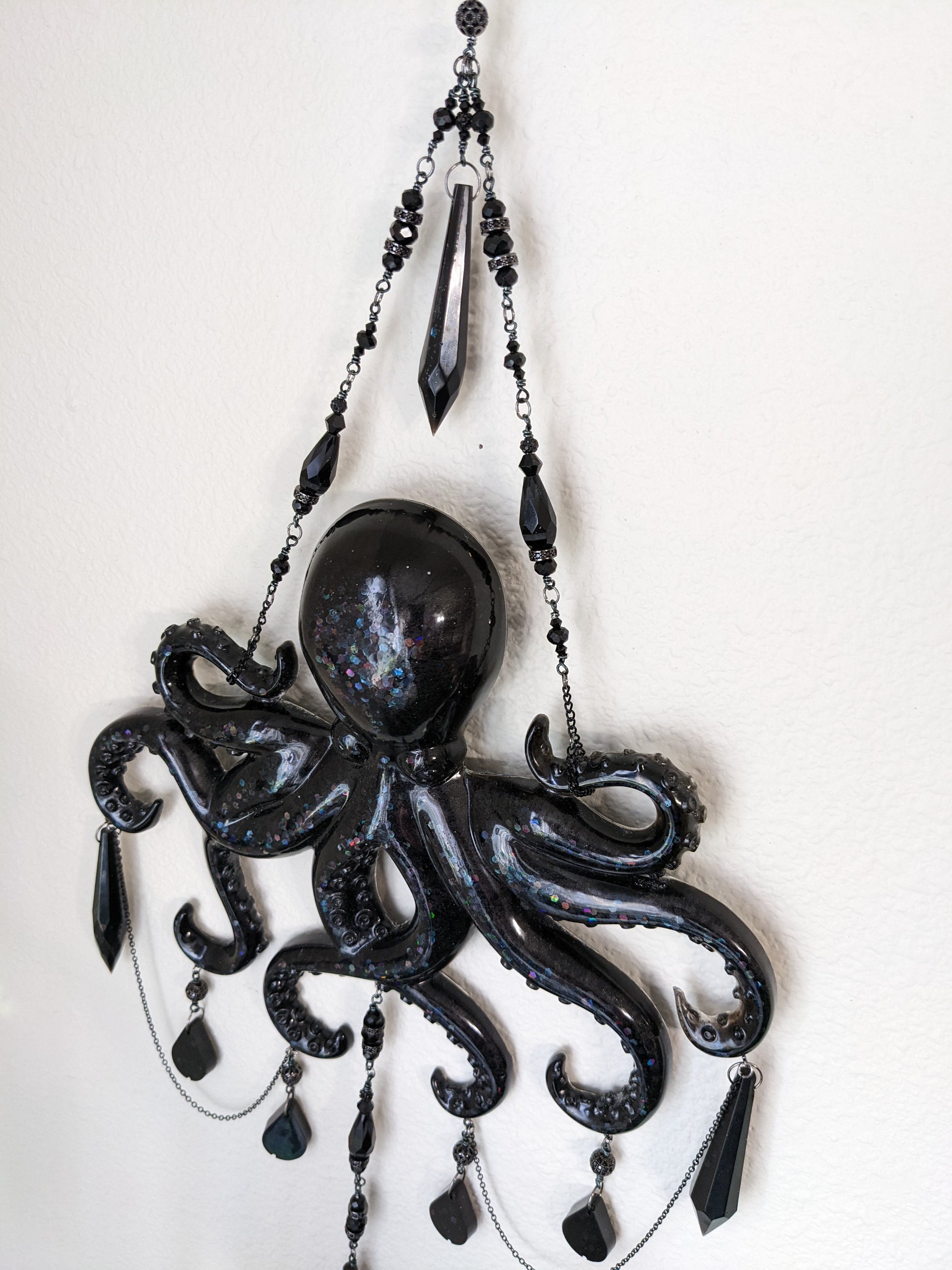 Black Octopus & Crystals - Keychain